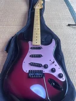 KEN STRATOCASTER GARAXY