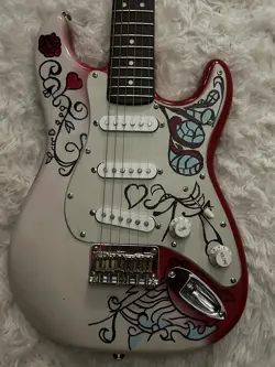 GUITAR ONE