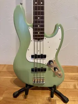 HW1 JAZZ BASS