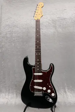 LL STRATOCASTER BLACK