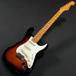 NEW FENDER USA / ERIC JOHNSON STRATOCASTER 2 COLOR SUNBURST MAPLE S/N: EJ23931