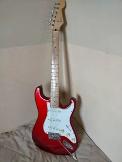 FENDER JAPAN / STRATOCASTER / ELECTRIC GUITAR / MADE IN JAPAN