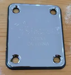FENDER CALIFORNIA TELECASTER STRATOCASTER ELECTRIC GUITAR NECK PLATE CHROM