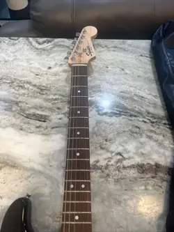 6-STRING RIGHT-HANDED