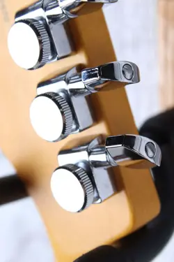 FENDER 70TH ANNIVERSARY AMERICAN PROFESSIONAL II STRATOCASTER ELECTRIC GUITAR