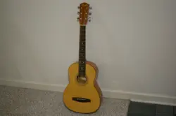 YOUTH TRAVEL. FENDER