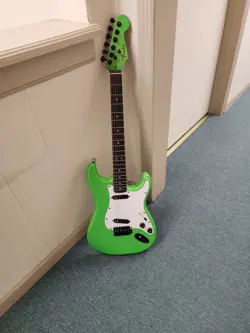 STRAT CUSTOM PAINT