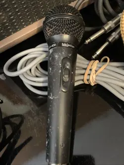 15-WATT ACOUSTIC GUITAR