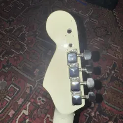 GUITAR BODY â€“