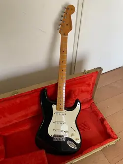 FENDER AMERICAN VINTAGE 57 STRATOCASTER FROM JAPAN