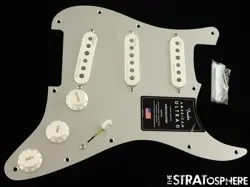 USED FENDER AMERICAN ULTRA II STRAT LOADED PICKGUARD S1 NOISELESS USA .
