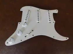 PICKGUARD STRAT MIM