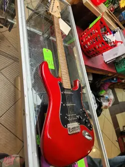 FENDER SQUIRE STRATOCASTER