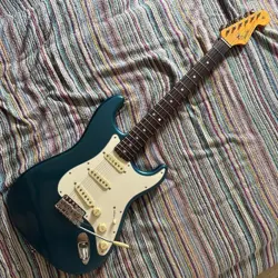 KATO STRATOCASTER FROM