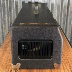 TUBE BASS AMPLIFIER