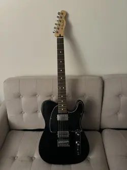 ELECTRIC GUITAR BLACKTOP