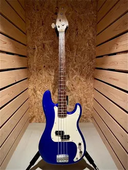 SQUIER BY FENDER AFFINITY P BASS (2010) (NO250716)