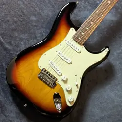 FENDER FSR MADE IN JAPAN TRADITIONAL 60S STRATOCASTER 3-COLOR SUNBURST #GG96R