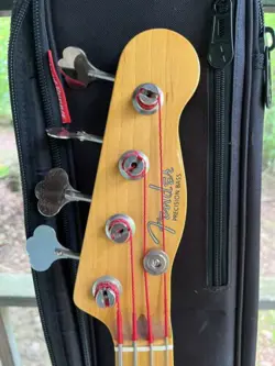 2000’S FENDER