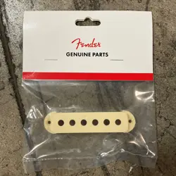 MINT FENDER 0054492049 PICKUP COVER FOR JAGUAR GUITARS, PLASTIC, AGED WHITE