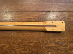 SQUIER SE STRATOCASTER