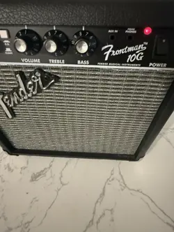 10W GUITAR COMBO