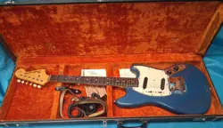 64 FENDER MUSTANG