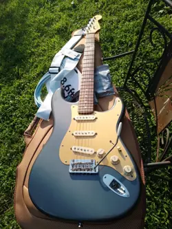 FROST METALLIC AWESOME