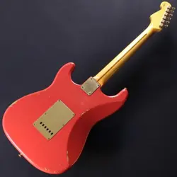 STRATOCASTER RELIC USED