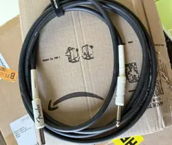 FENDER  GUITAR/INSTRUMENT CABLE, 10' FT