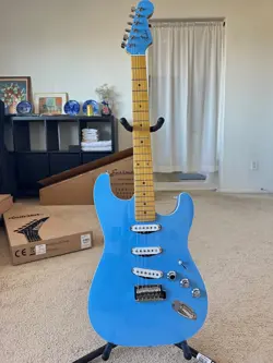 FENDER AERODYNE SPECIAL STRATOCASTER (MADE IN JAPAN)