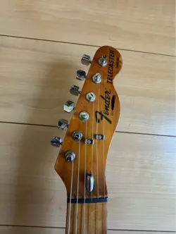 TELECASTER WHITE ASH