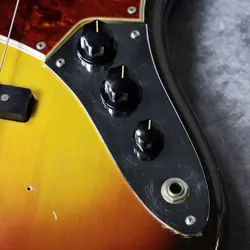 FENDER 1965 JAZZ BASS - SUNBURST 3.94KG