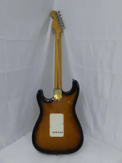 STRATOCASTER SUNBURST S/N