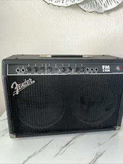 FENDER  FM 210R 100 WATT 2X12
