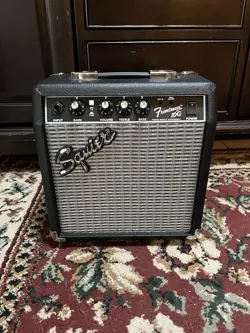 SQUIER FENDER FRONTMAN 10G GUITAR COMBO AMPLIFIER