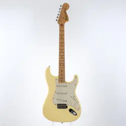 USED FENDER USA / ARTIST SERIES YNGWIE MALMSTEEN STRATOCASTER VINTAGE WHITE 2004