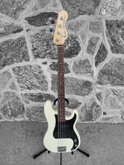 PRECISION BASS PB'70