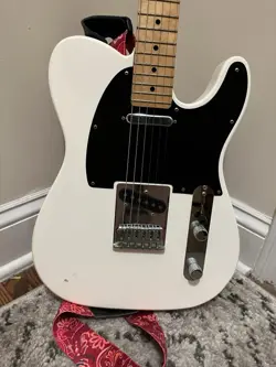 2018 FENDER PLAYER TELECASTER POLAR WHITE AND FENDER GIG BAG MADE IN MEXICO