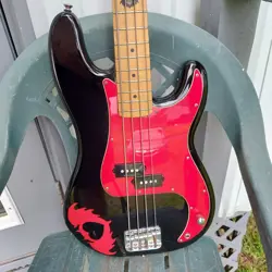 SQUIER BY FENDER PETE WENTZ SIGNATURE PRECISION P BASS GUITAR W/ GIG BAG