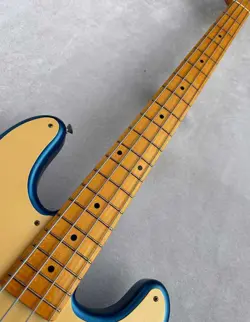 P-BASS CLOSET