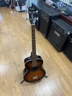FENDER BUCKET BASS