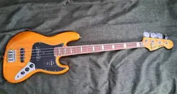 ELECTRIC BASS GUITAR FENDER VINTERA '70S JAZZ BASS AGED NATURAL MADE IN MEXICO