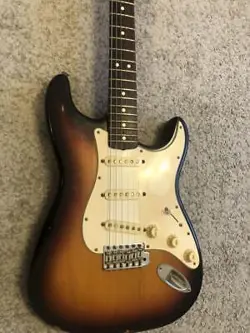 VINTAGE62 STRATOCASTER