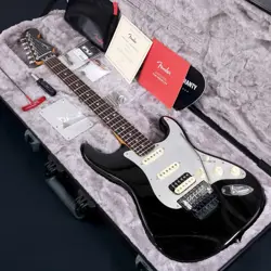 FENDER AMERICAN ULTRA LUXE STRATOCASTER FR/HSS ROSEWOOD FINGERBOARD  (NO250720)