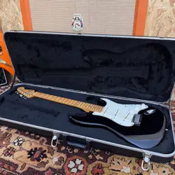 1987 FENDER USA
