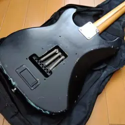 FENDER JAPAN ST-CHAMP N SERIAL AMPLIFIER BUILT-IN STRAT