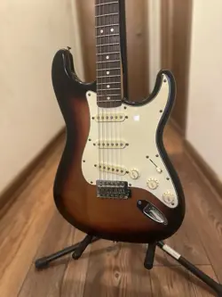 MEXICAN STRATOCASTER CLASSIC