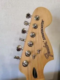 FENDER MEXICO ROAD HOUSE STRATOCASTER
