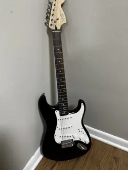 GUITAR BLACK AND
